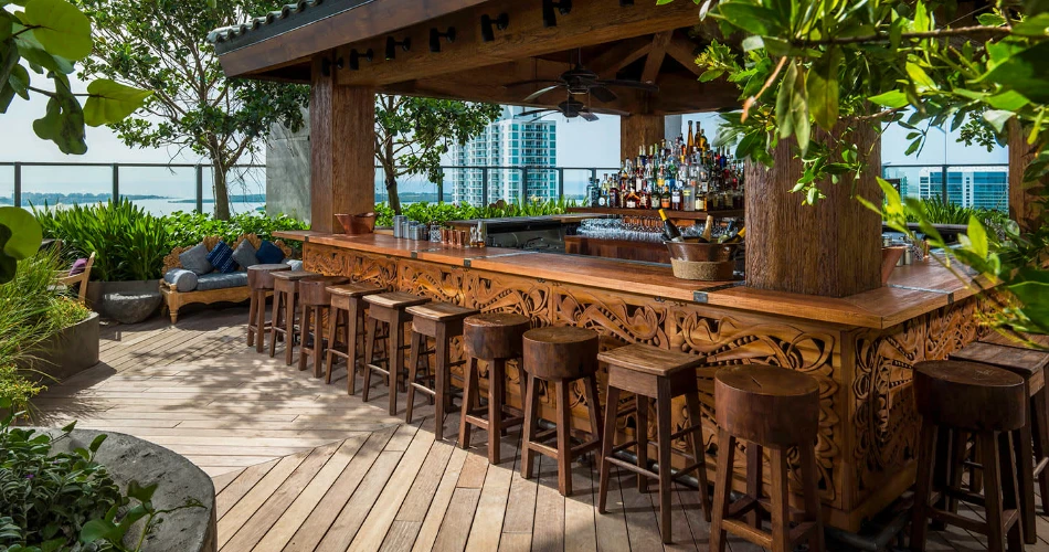 The Best Rooftop Bars in Miami – Drinks with a View
