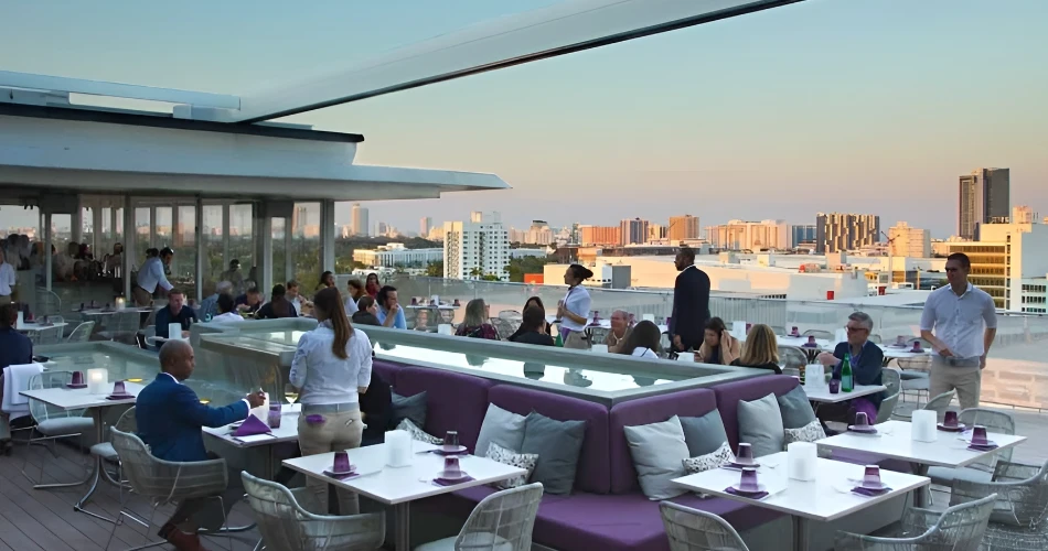 The Best Rooftop Bars in Miami – Drinks with a View