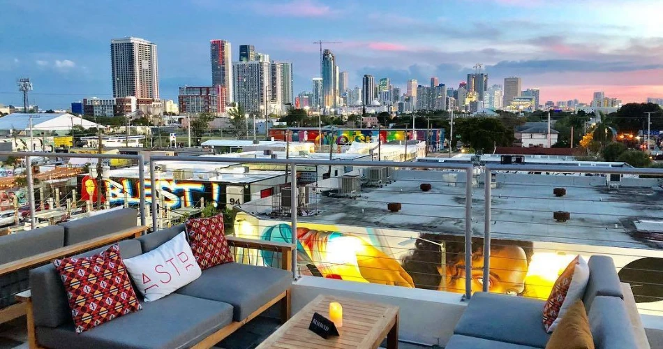 The Best Rooftop Bars in Miami – Drinks with a View